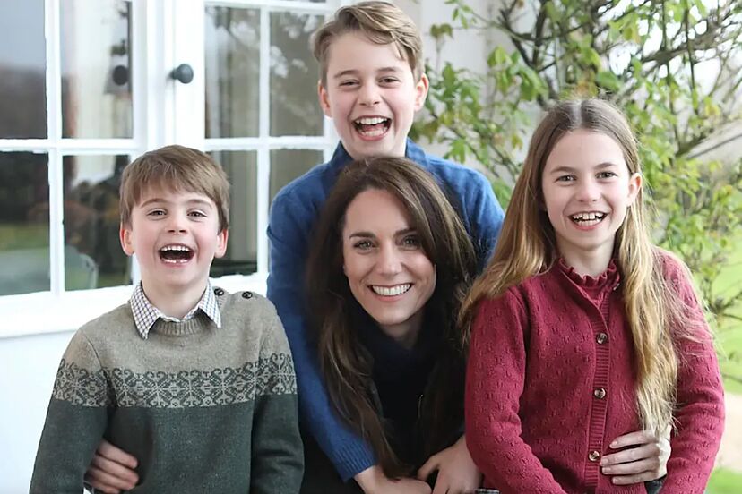 Kate Middleton congratulates husband Prince William on his 42nd birthday  with a photo that raises suspicions again: Nice photoshop! | Marca