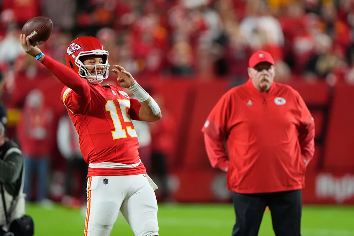 Mahomes trusts Andy Reid but makes his own demands for the next offensive  coordinator | Marca