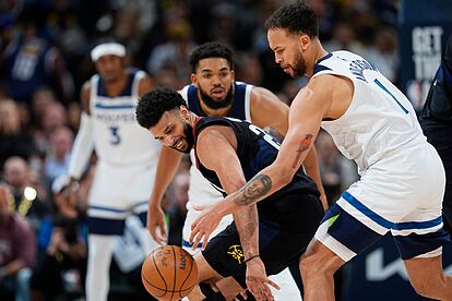 Nuggets' Jamal Murray showcases unacceptable behavior due to frustration  from Timberwolves defense | Marca