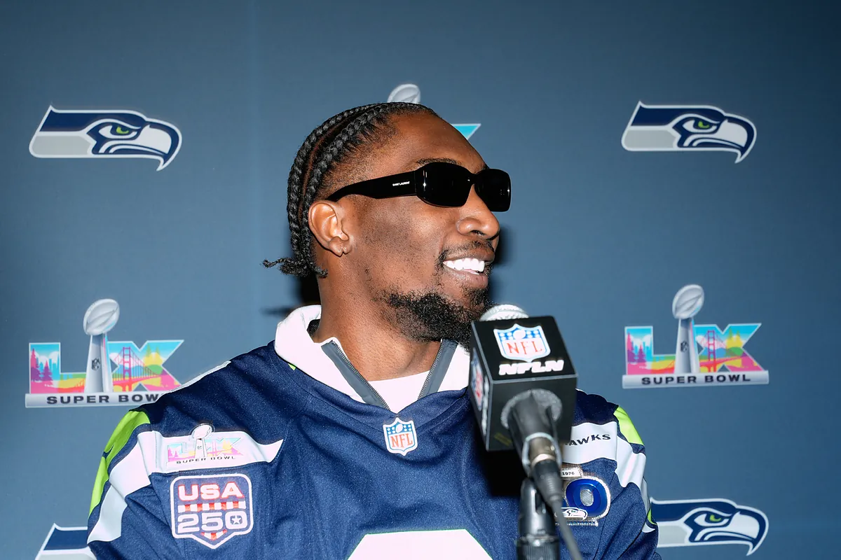 DeMarcus Lawrence's Super Bowl panic over his pregnant wife: "She not in labor, right?!"