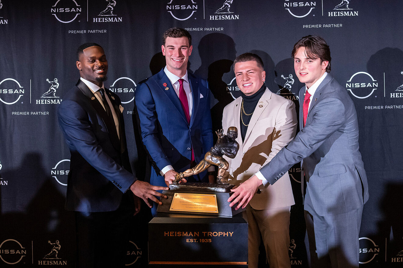 Heisman Trophy finalists, from left, Notre Dame running back Jeremiah...