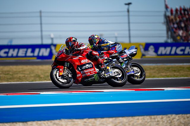 Bagnaia, peleando con Aldeguer en Hungr�a.