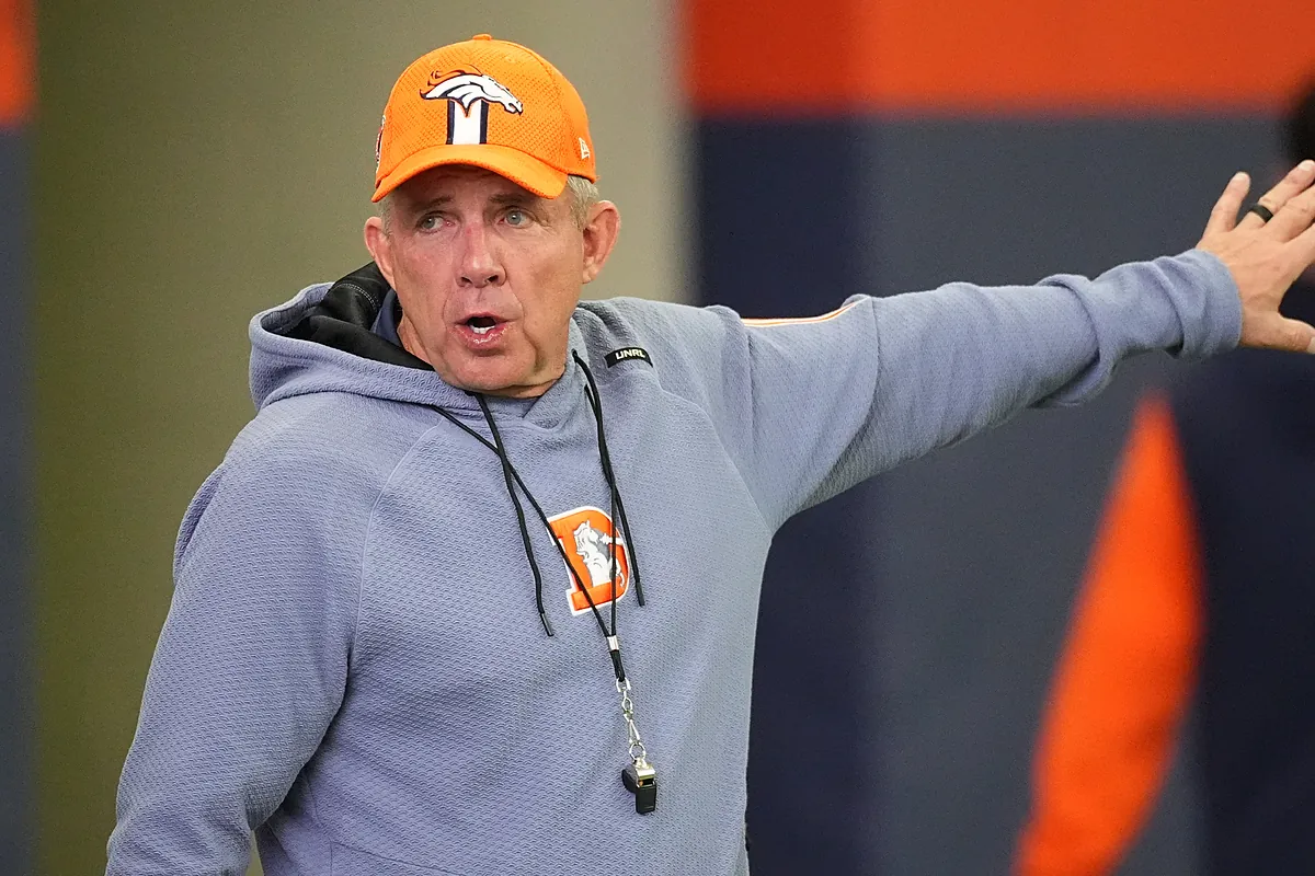 Peyton Manning urges Sean Payton to go all out against Patriots in high-stakes playoff clash