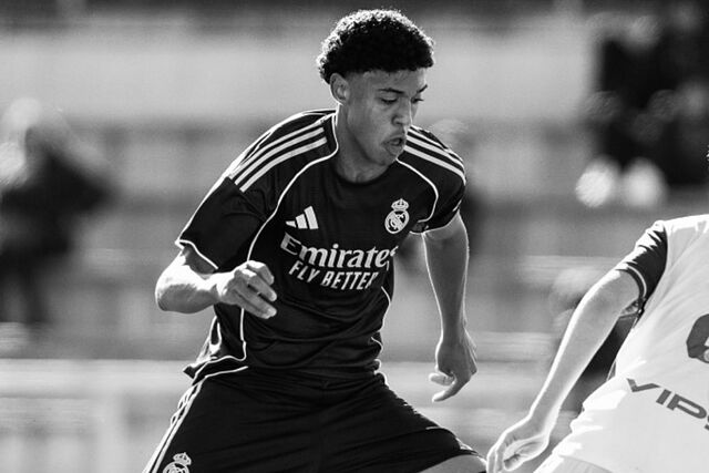 Gorka Abascal, centrocampista de 15 a�os del Cadete A del Real Madrid.