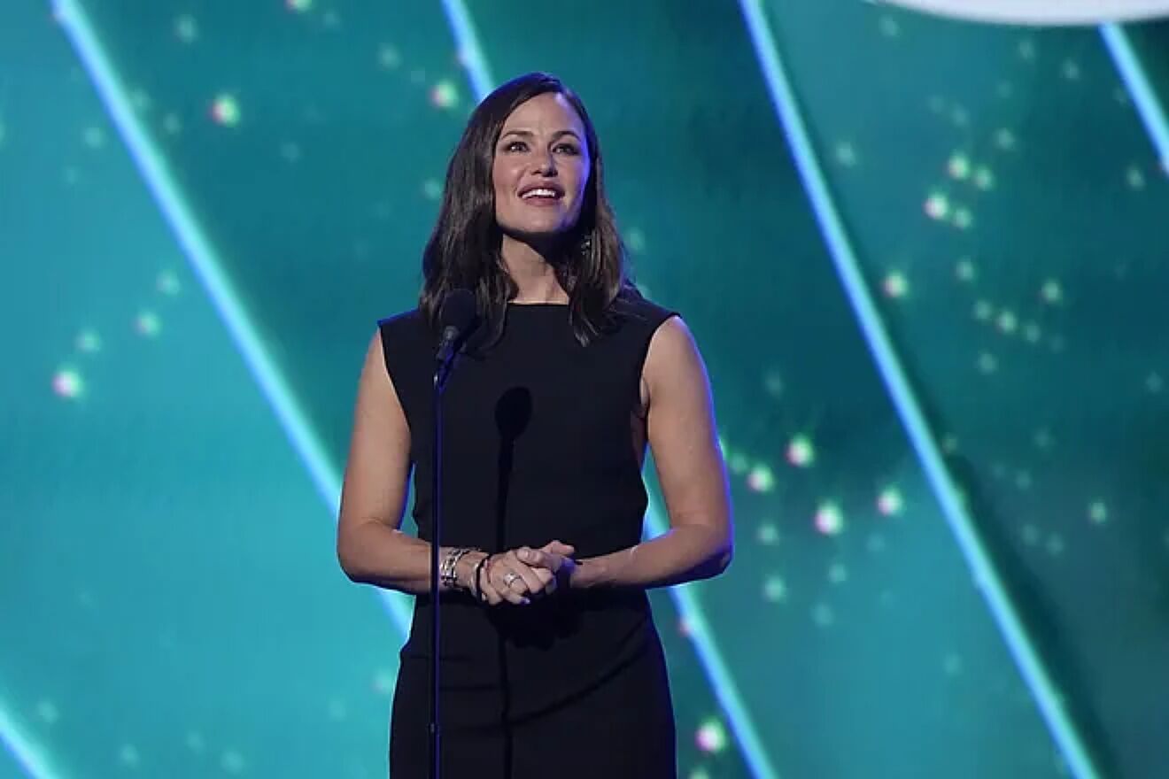 John Miller asked his girlfriend Jennifer Garner for an explanation for the images with Ben Affleck: "It wasn't that unpleasant"