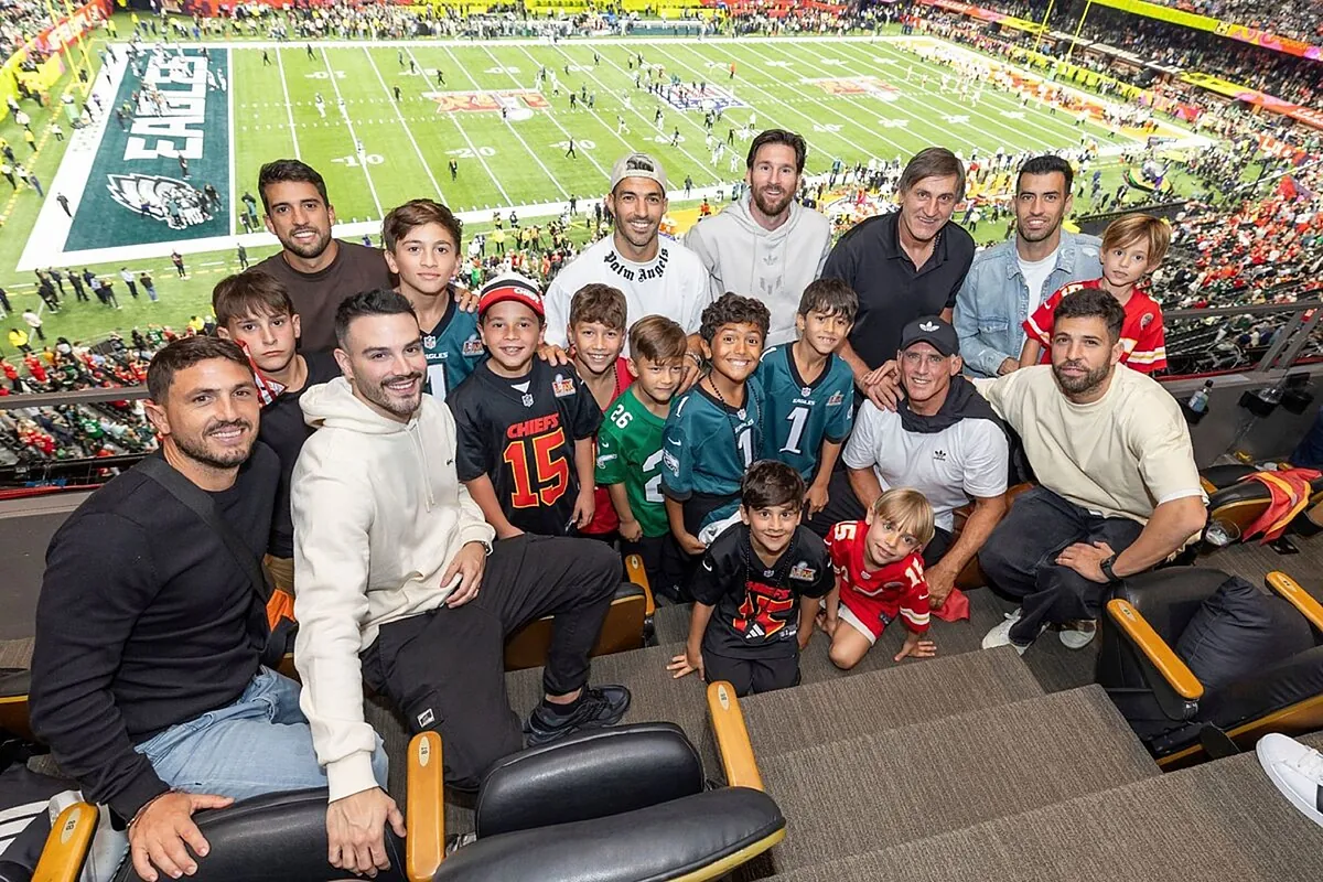 How much does a suite cost for Super Bowl 2026?