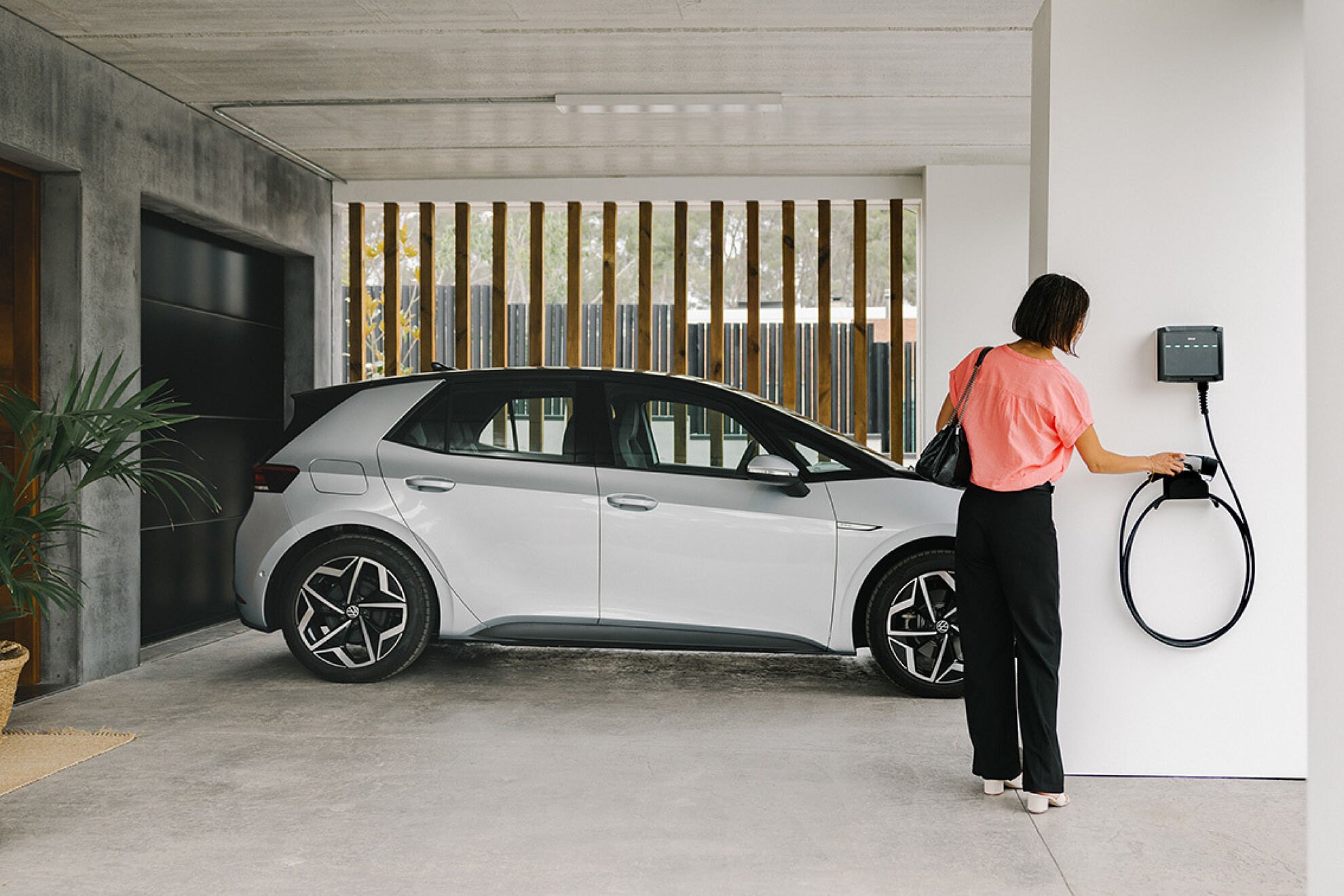 Sm34 Simon SM34 hace más sencilla la movilidad eléctrica | Marca