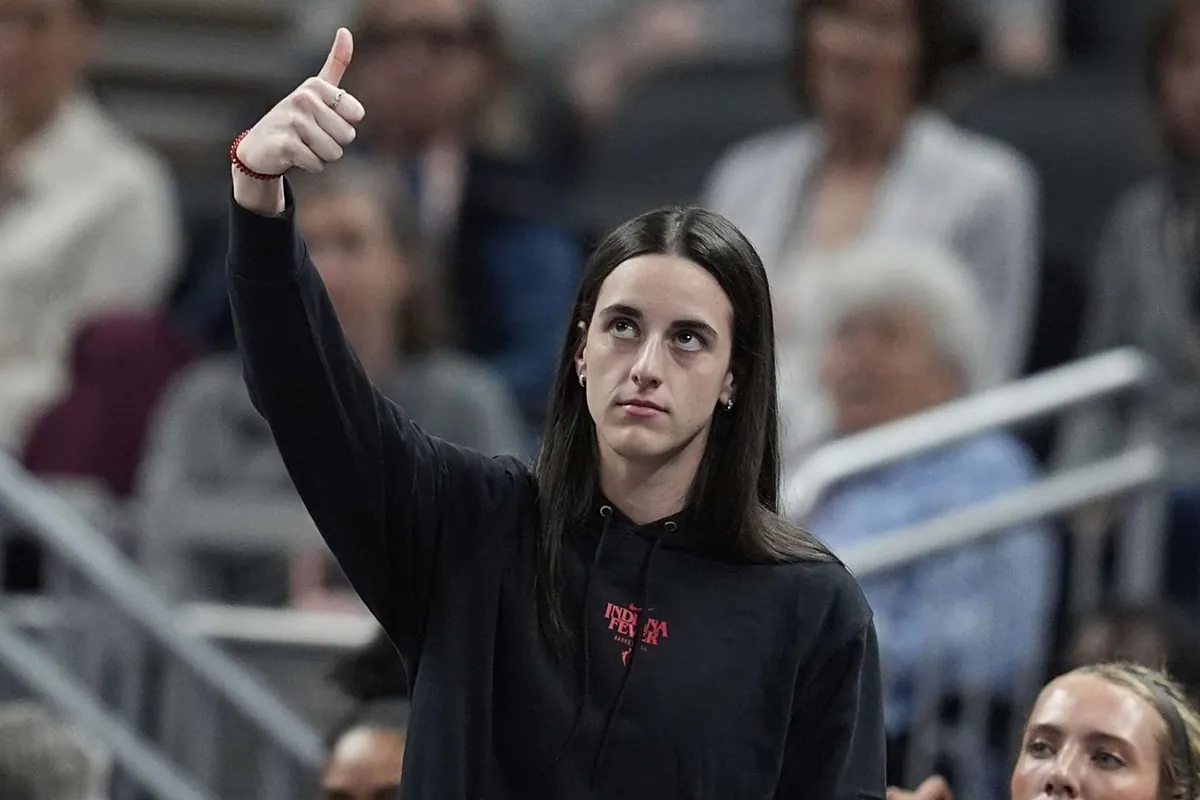 Caitlin Clark's excitement after seeing the wedding announcement of a former Iowa teammate