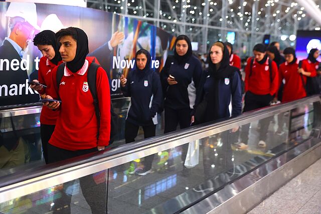 La selecci�n femenina de Ir�n.