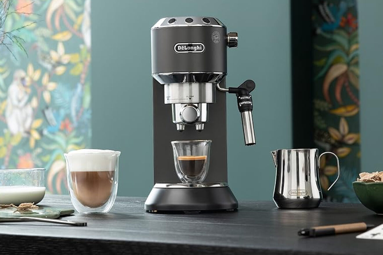 La cafetera De'Longhi que convierte tu cocina en una cafeter�a baja...