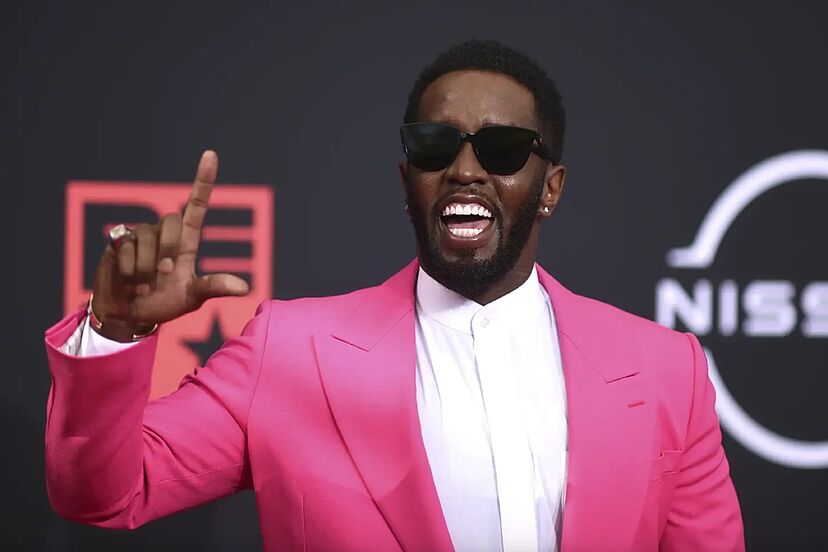 This is what Diddy's "Wild King Nights" were like: booze, drugs, lube,  powerful sex toys... and a lot of hush money | Marca