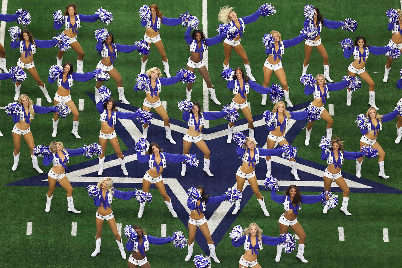 Fans rally behind former Dallas Cowboys Cheerleaders member Claire ...