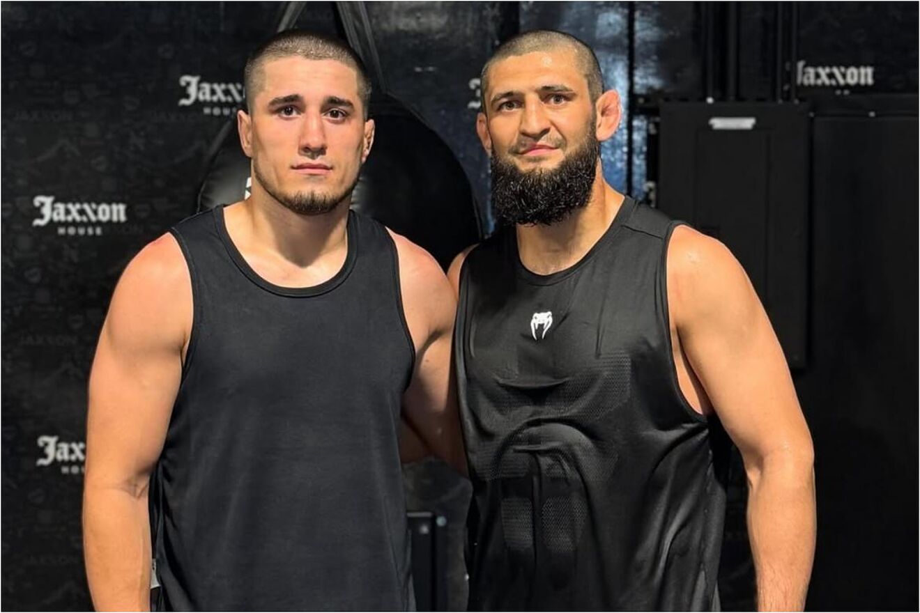 Baysangur Susurkaev and Khamzat Chimaev during training.