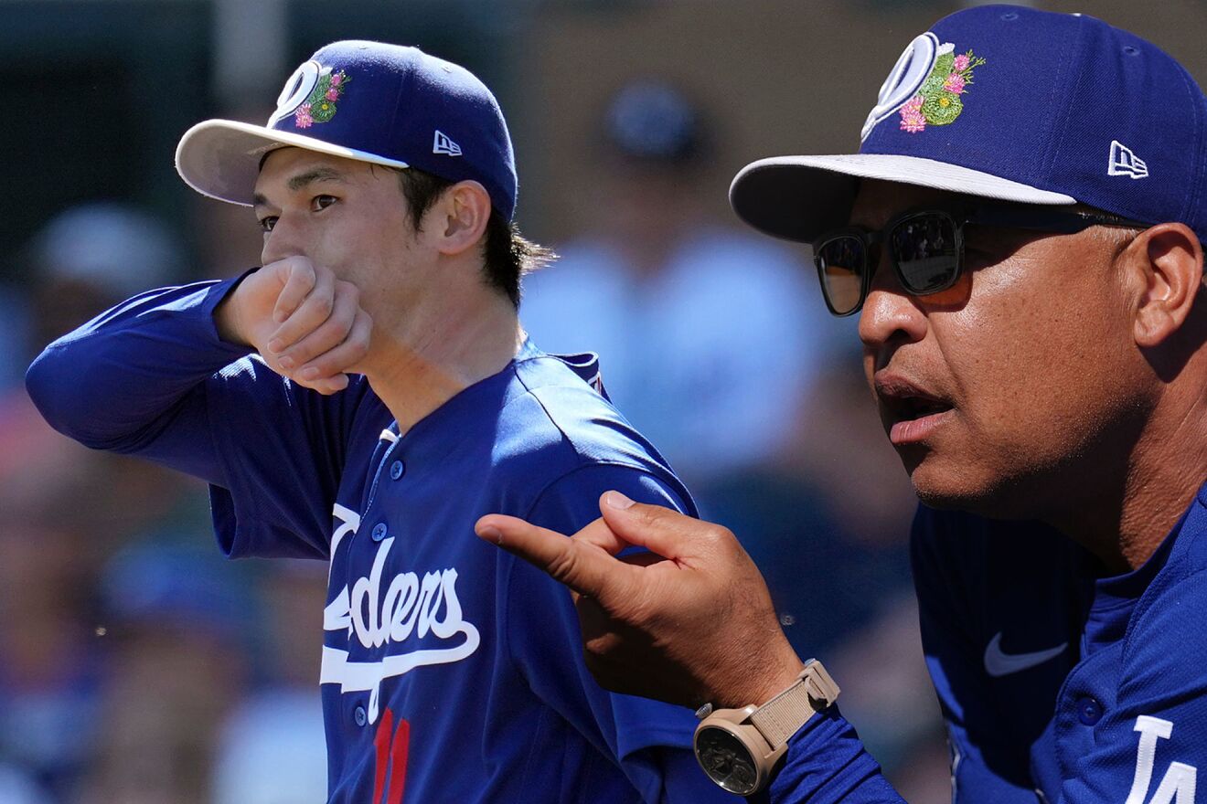 Roki Sasaki & Dave Roberts - Los Angeles Dodgers Baseball