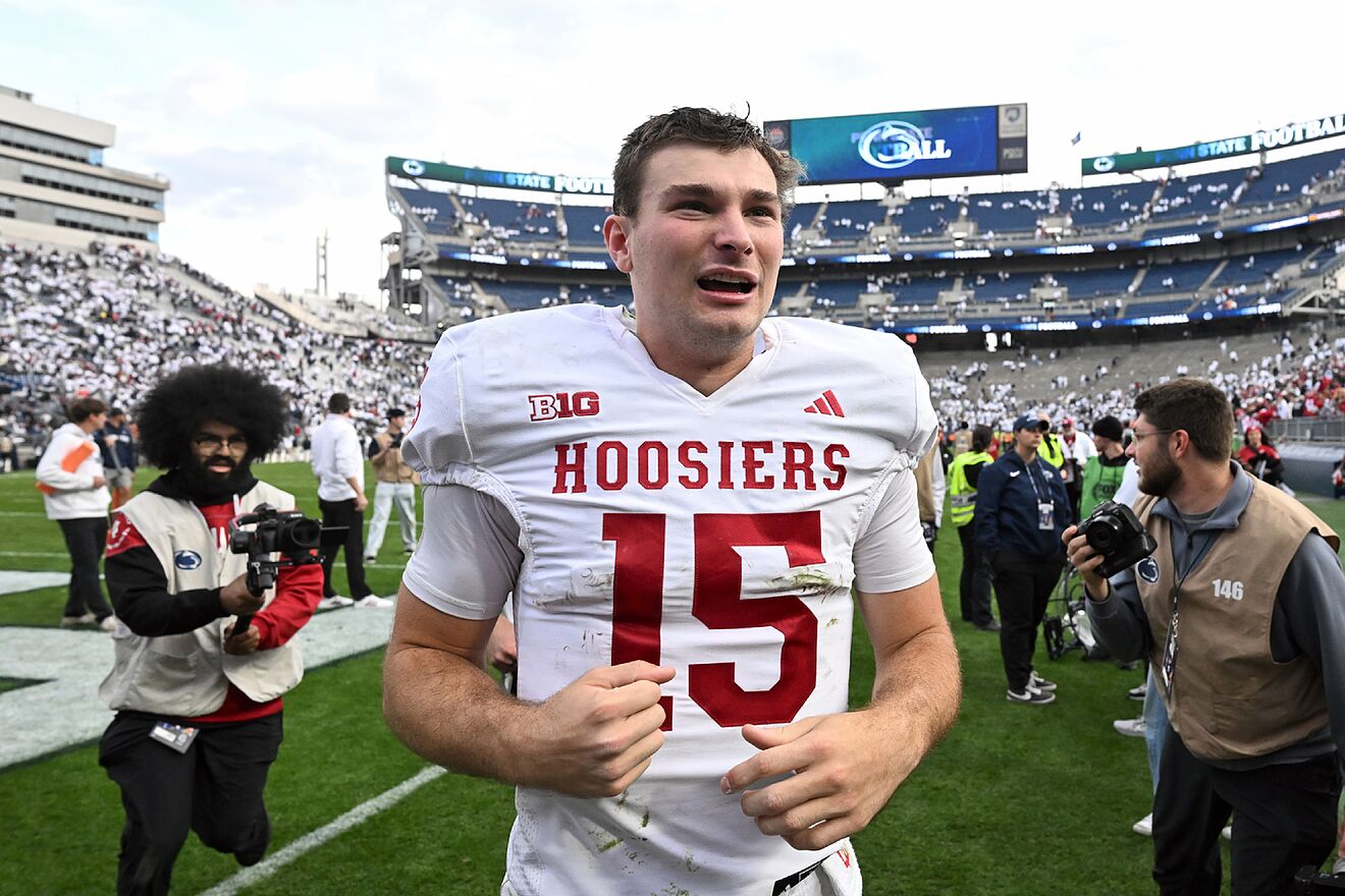 Indiana Hoosiers QB Fernando Mendoza's game-winning touchdown pass...