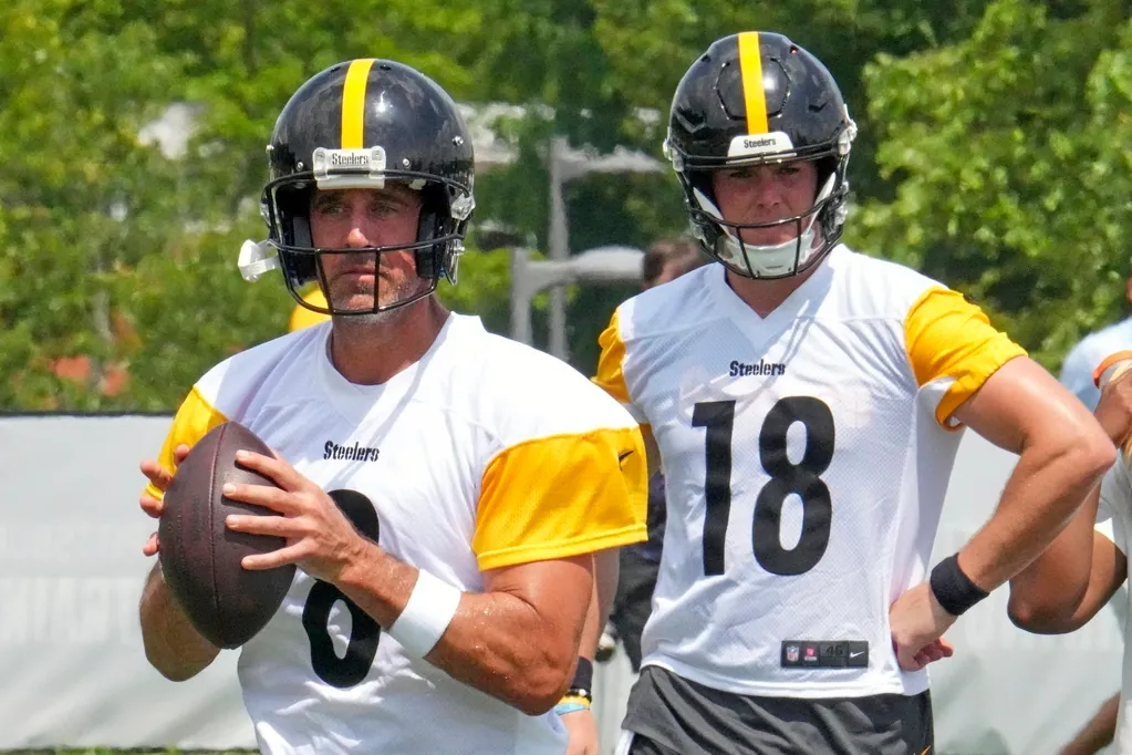 Will Howard could start for Steelers in 2026 even if Aaron Rodgers returns  to Pittsburgh | Marca