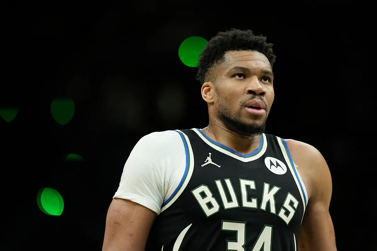Shannon Sharpe's fiery take on Giannis trade rumors: "Like an old car for sale"