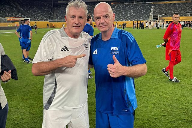 Davor Suker y Gianni Infantino