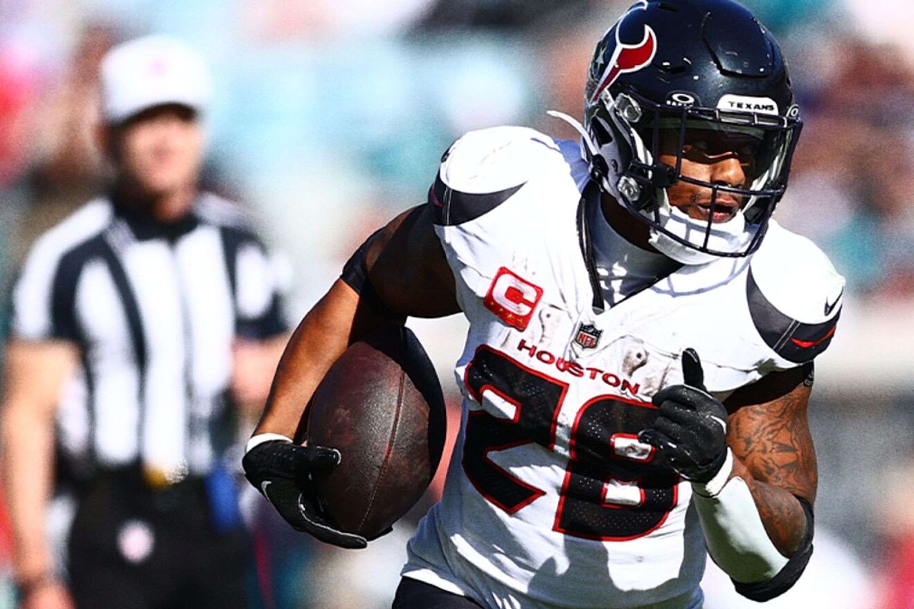 Patrick Mahomes and the Chiefs could land a former rival as their...