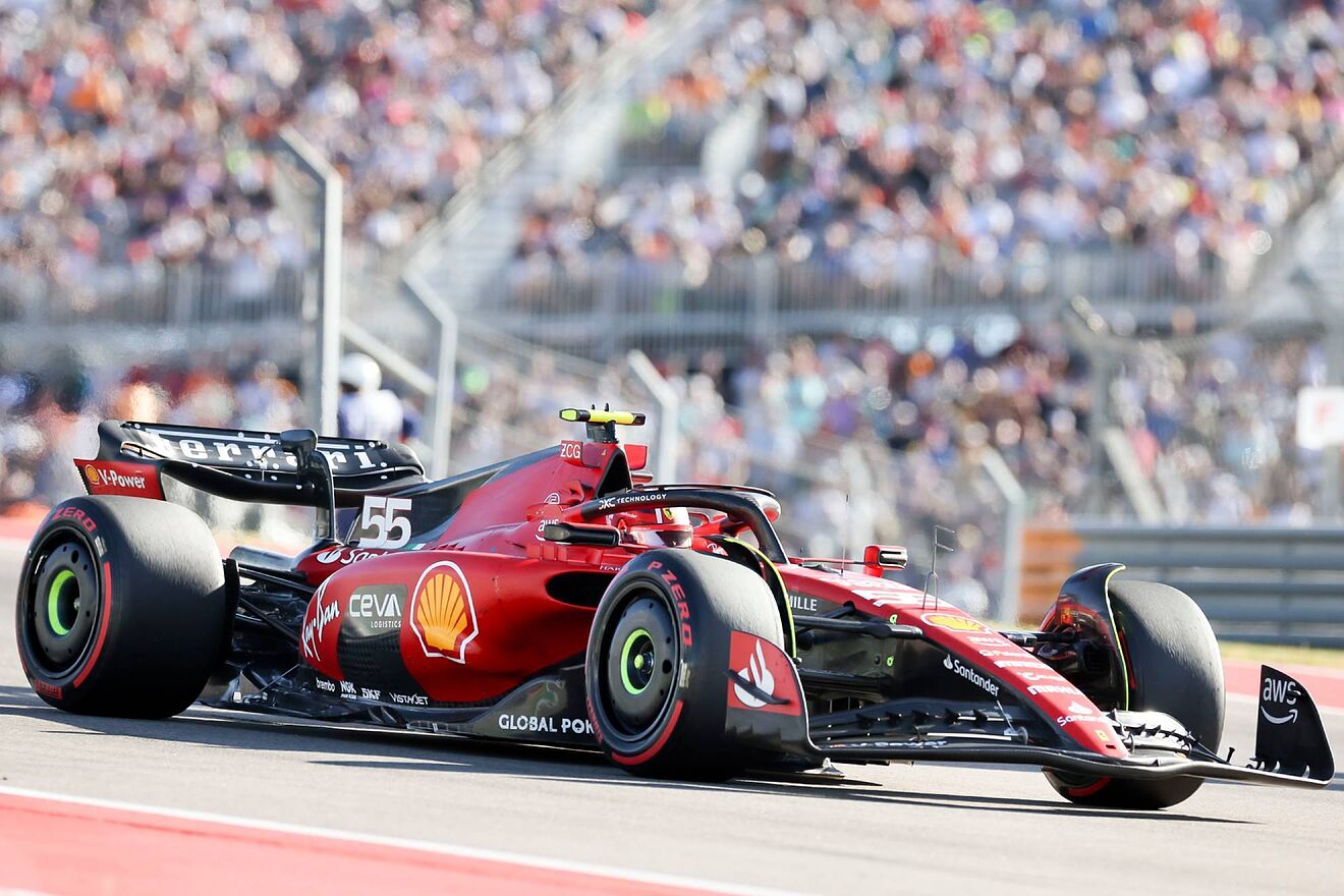 Carlos Sainz in action
