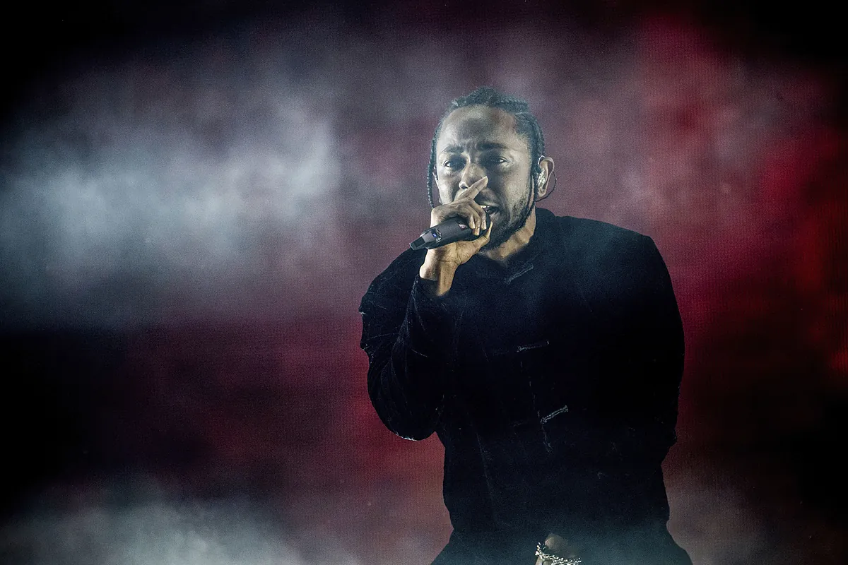 Kendrick Lamar finishes epic concert by bringing West Coast legends on ...