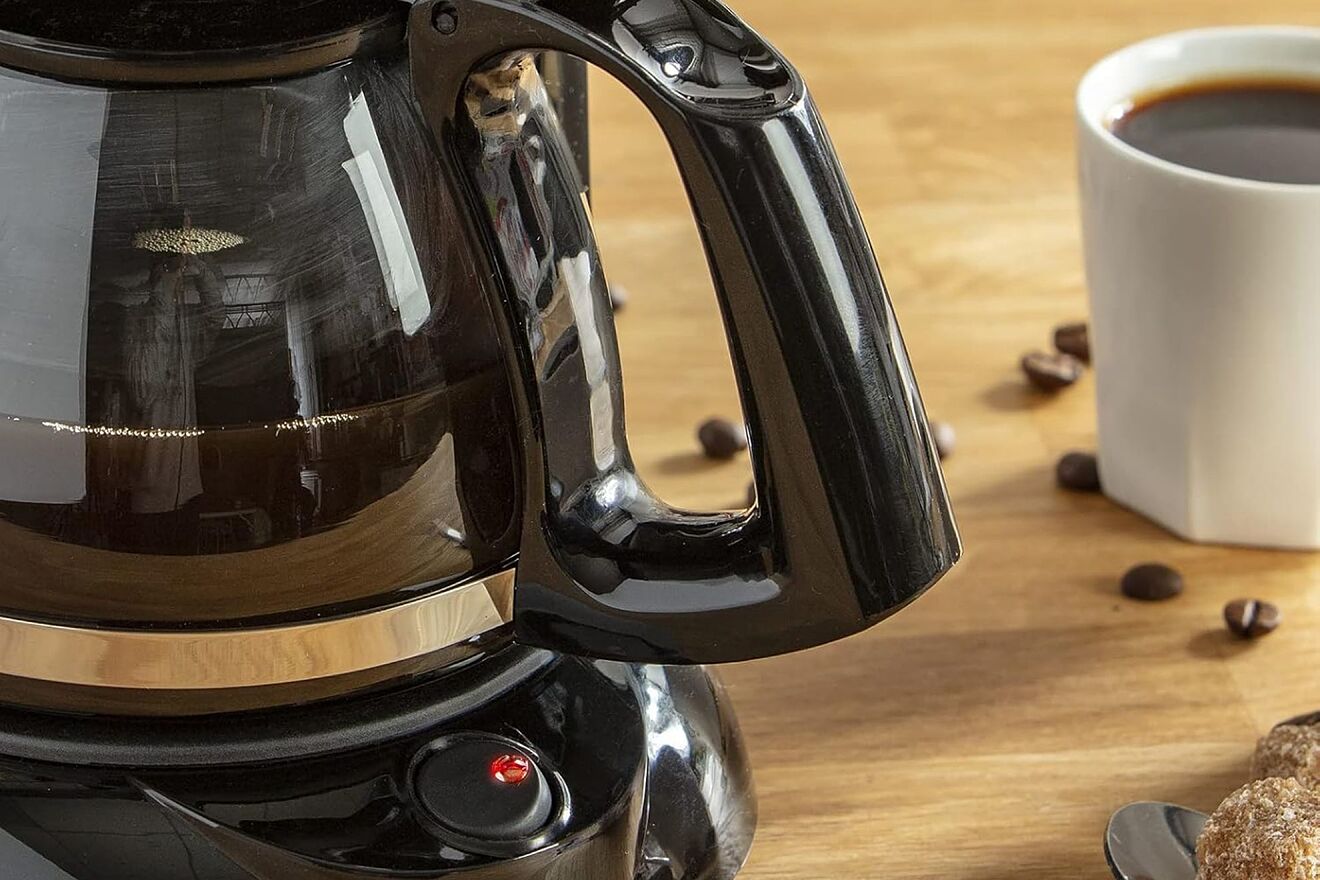 Amazon pone a precio mínimo una cafetera Moulinex con 5.600 reseña.