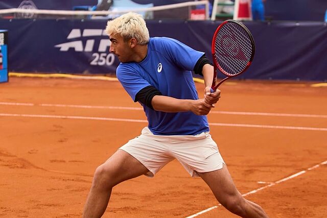 M�rida pega de rev�s.