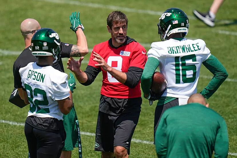 Aaron Rodgers and Sauce Gardner anger fans with weed-smoking gesture: Give  them a drug test!