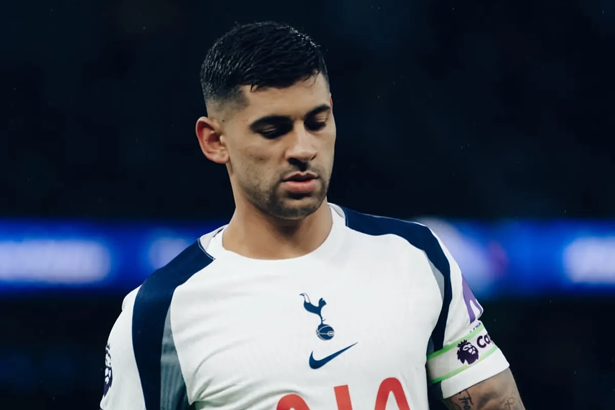 This is how Cuti Romero looked the day after his injury: bandaged and calm in the face of provocations