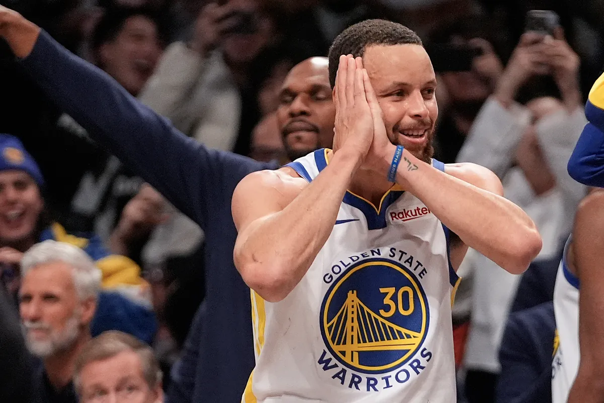 The risk of bone oedema in Stephen Curry's knee, analyzed by a medical specialist