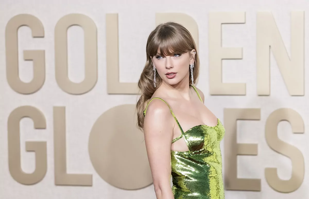 green emerald velvet dress Keleigh Sperry Light Champagne Shimmer 2024 Oscars After Party Dress