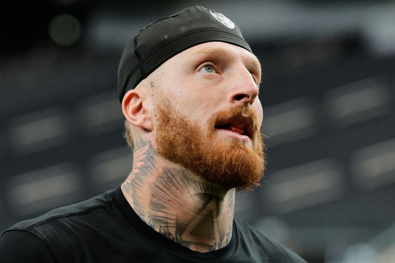 Maxx Crosby's medical exam allegedly found he had a 'degenerative'...