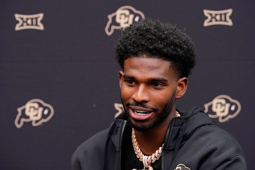 Shedeur Sanders stuns fans with record-breaking NIL announcement | Marca