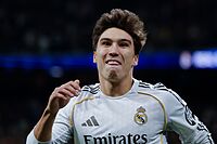 Gonzalo Garc�a celebrando un gol con el Madrid.