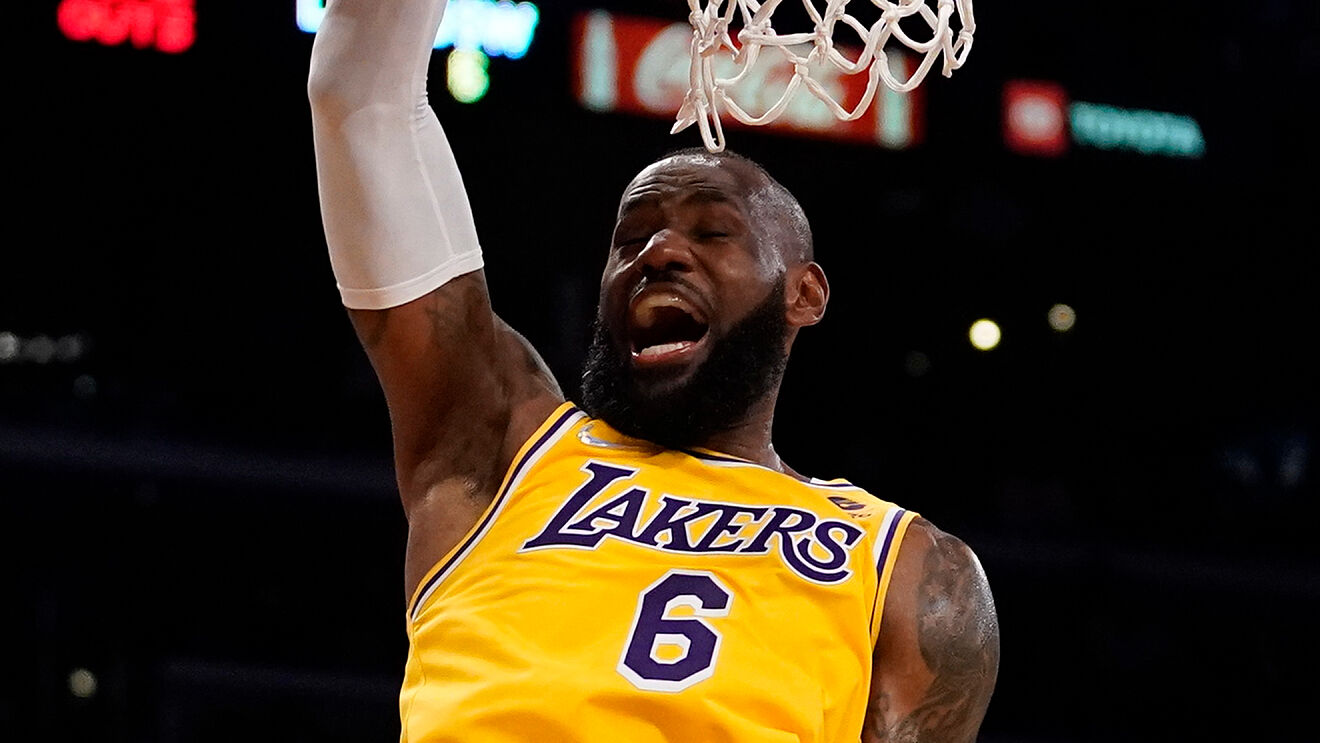 LeBron James scores season-high 56 to lead Lakers past Warriors, snap ...