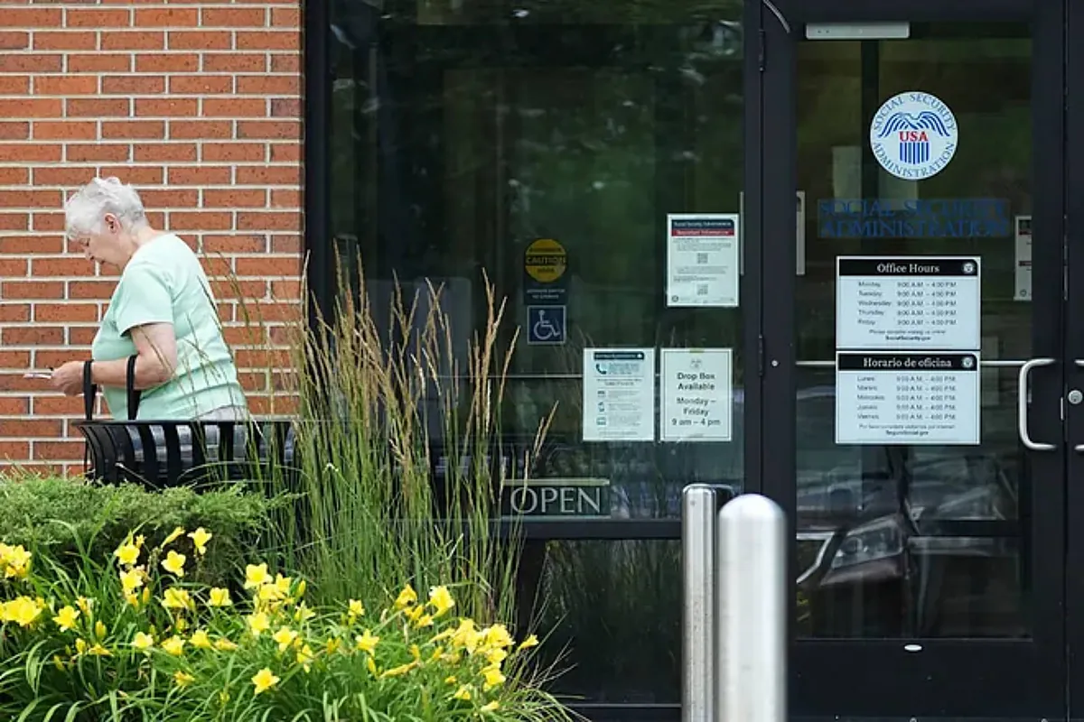 Who receives Social Security payment on Wednesday, March 11, 2026?