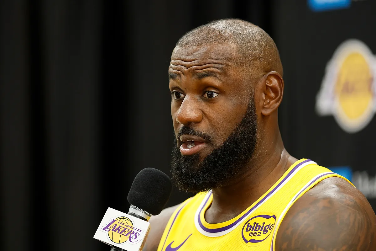 LeBron James issues worrying health update that makes it clear retirement isn't far away