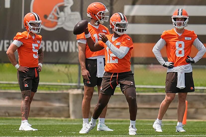 Dillon Gabriel doesn't need Shedeur Sanders' fame after finding an  unexpected advantage with the Browns | Marca