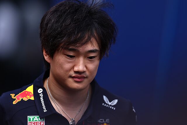 Yuki Tsunoda en el 'paddock' del Red Bull Ring.