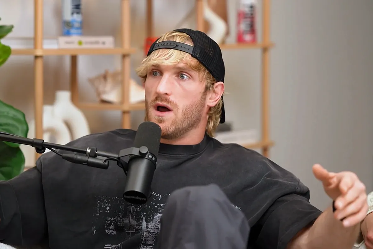 Logan Paul doubles down on Tom Brady feud, questions NFL players' skills in boxing