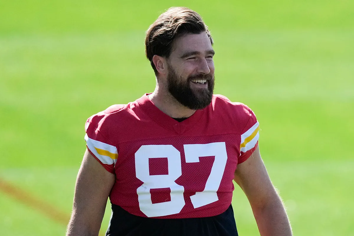 Travis Kelce's opinion on Christmas decorations sparked a heated debate