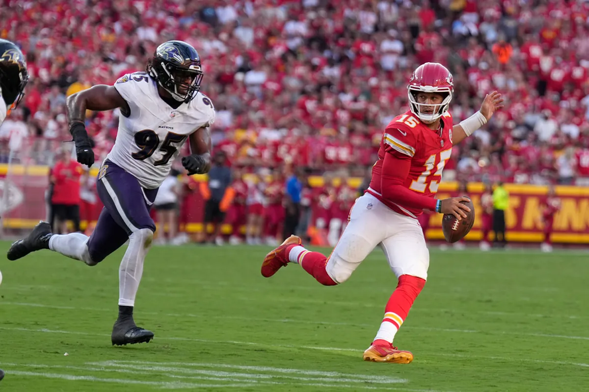 Ravens player targeted by the Chiefs plays hard to get, and free agency rumors are skyrocketing