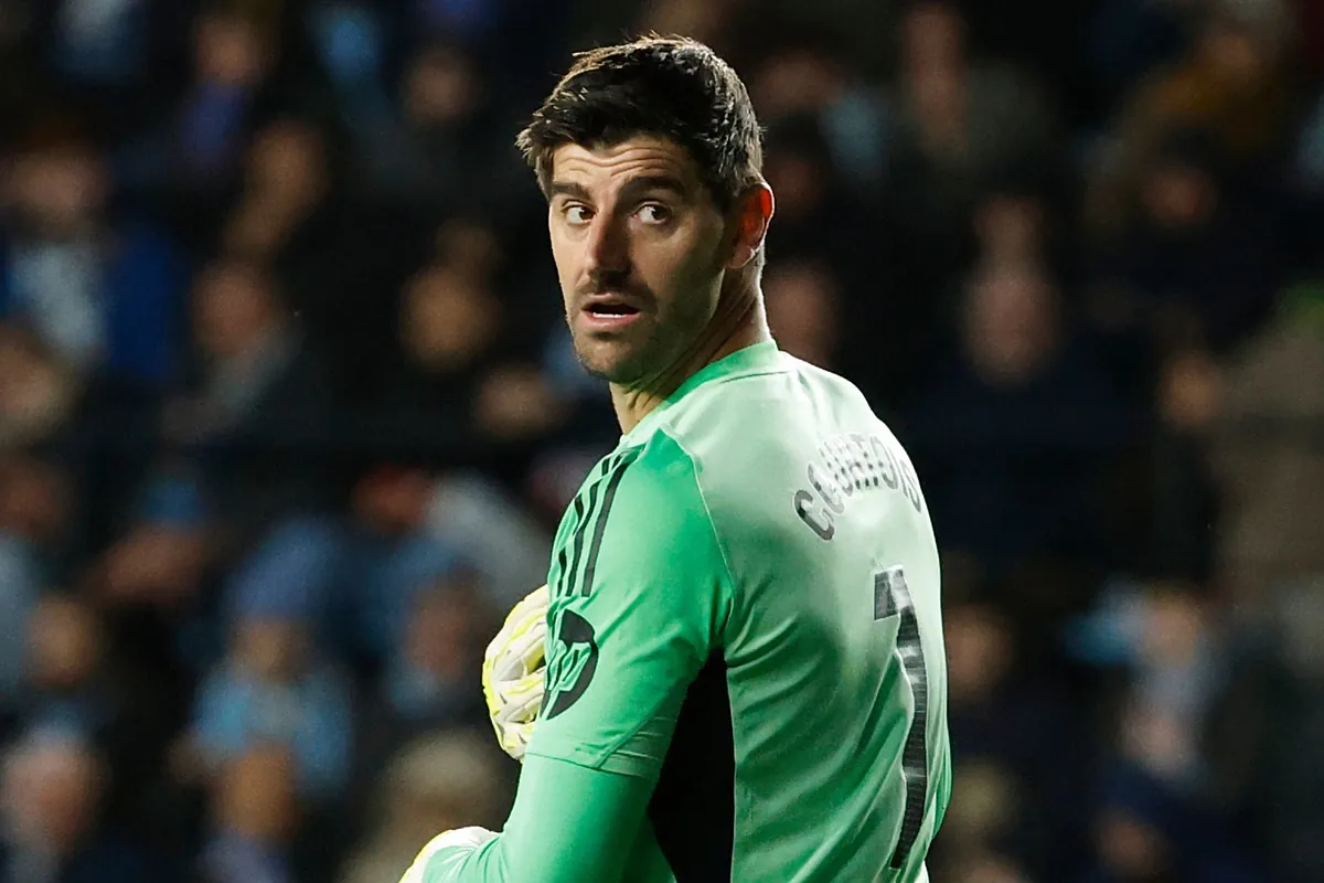 How Thibaut Courtois humiliated Raphinha with his assist to Valverde in the Champions League