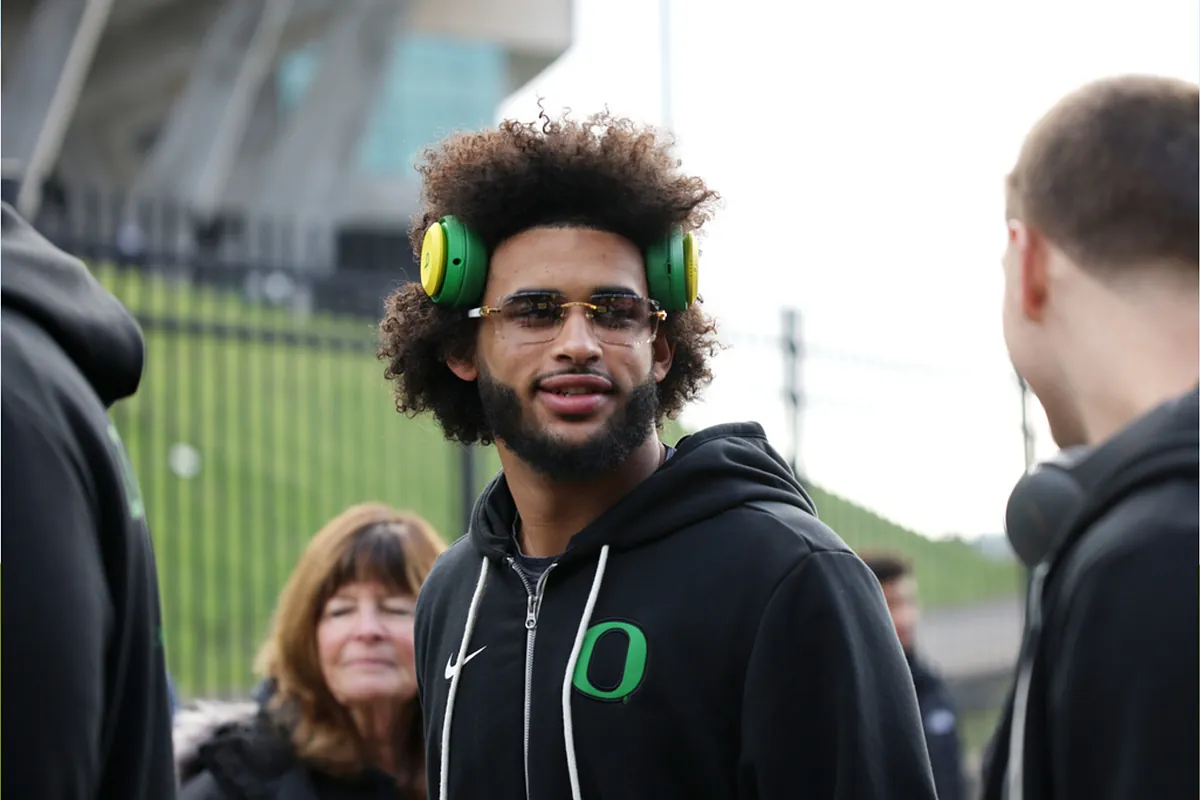 Dante Moore Net Worth: What is the NIL valuation of the Oregon QB?