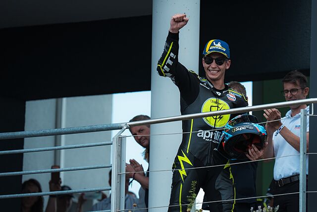 Ra�l Fern�ndez, en el podio de Sachsenring.