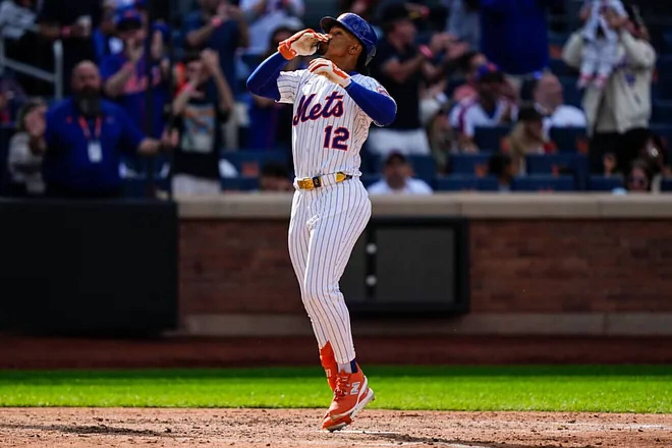 Francisco Lindor's latest move as he prepares to welcome new teammates to the Mets