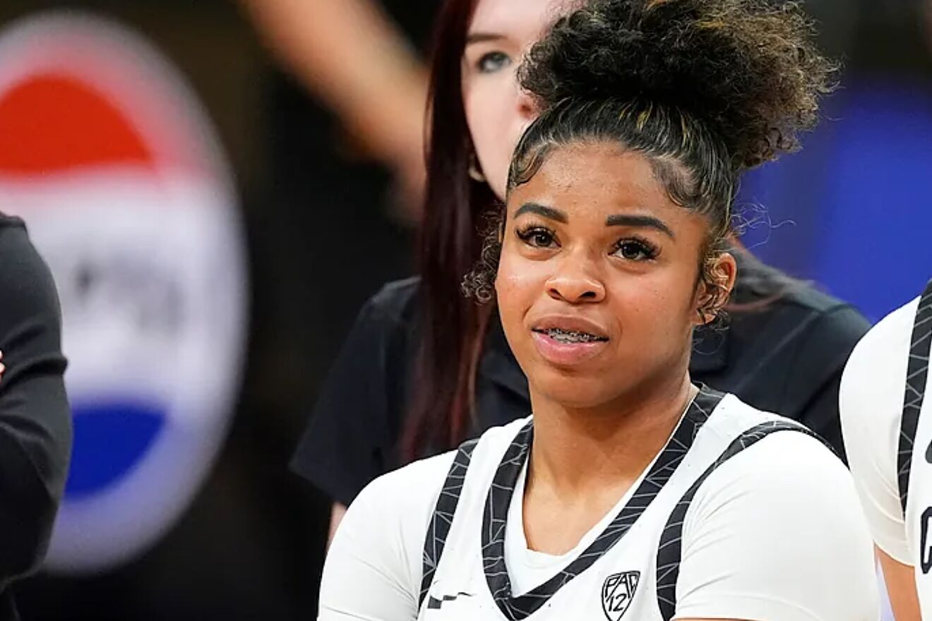 Shelomi Sanders sparks rumors she is dating Purdue star who played under her father, Deion: She watched game with his shirt