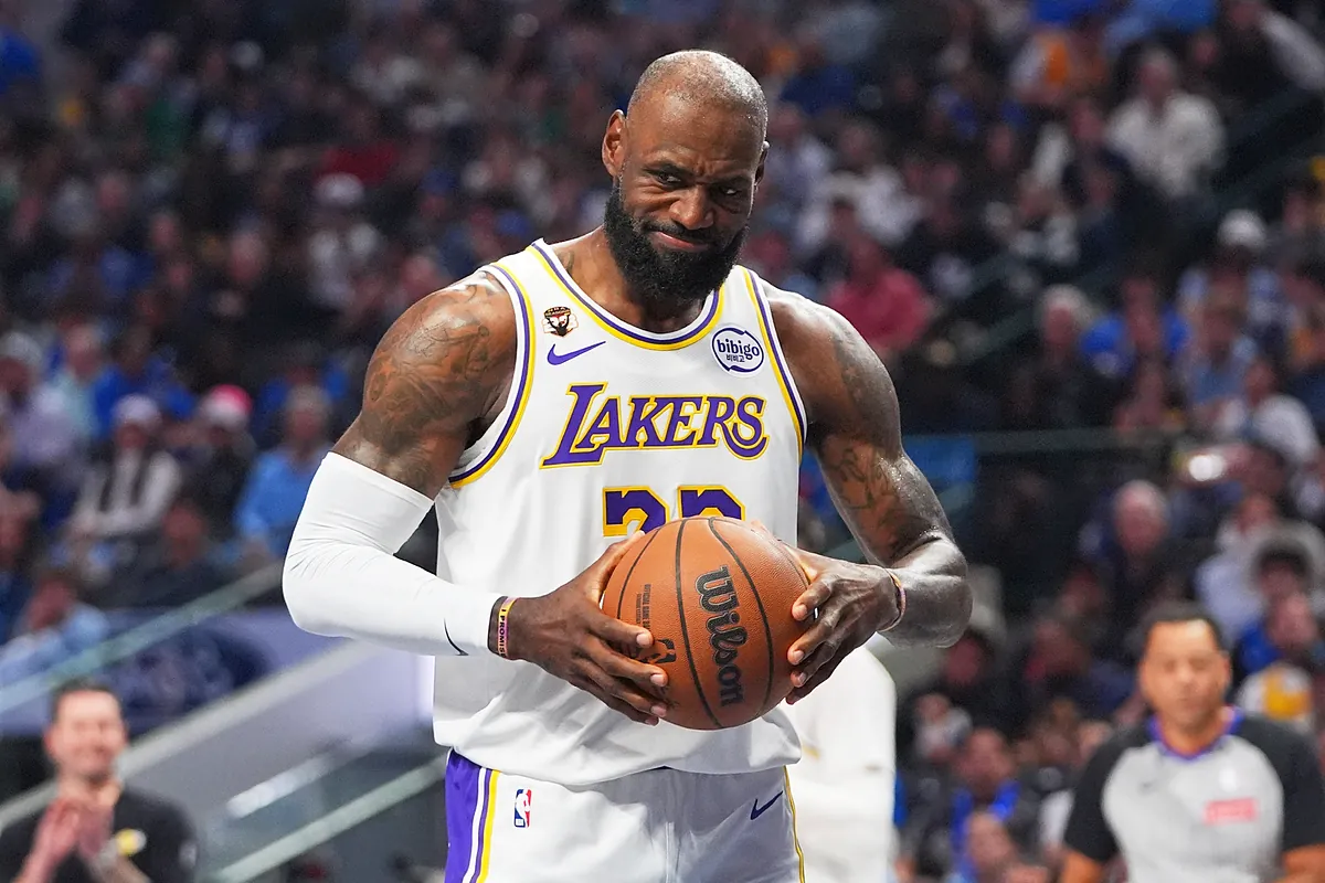 LeBron James delivers unprecedented stat line never seen before in NBA history