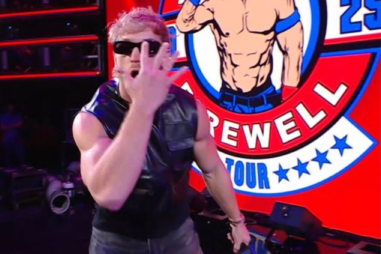 Toronto crowd was disappointed to see Logan Paul.