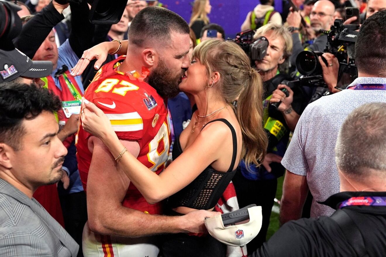Taylor Swift's Coachella cap detail excites Travis Kelce and will earn him more money